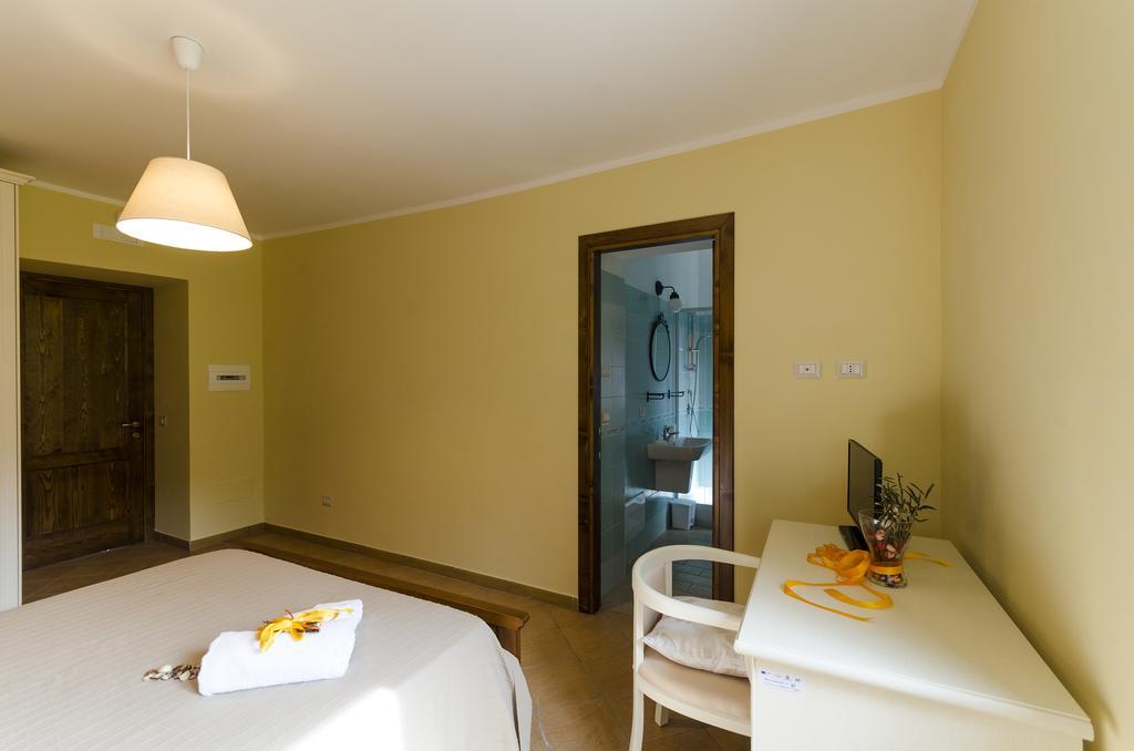Bed and Breakfast Al Casale Dei Nonni Laureana Cilento Exterior foto