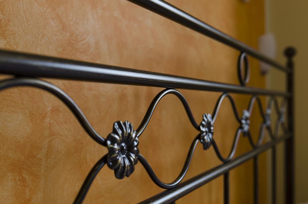 Bed and Breakfast Al Casale Dei Nonni Laureana Cilento Exterior foto