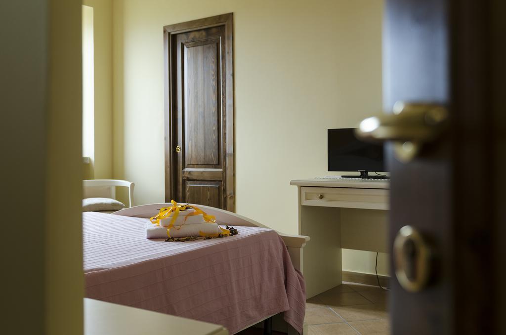 Bed and Breakfast Al Casale Dei Nonni Laureana Cilento Exterior foto
